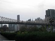  A Tram over the 59th Street Bridge